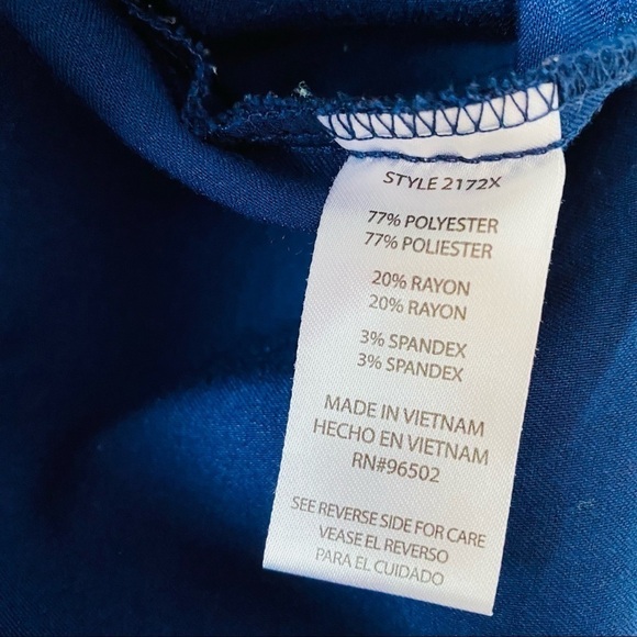 Healing Hands Blue Plus Size Scrub Top 3X - Picture 8 of 8